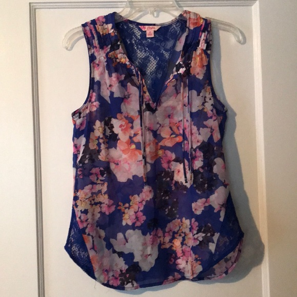 Candie's Tops - Candies Sleeveless Too
